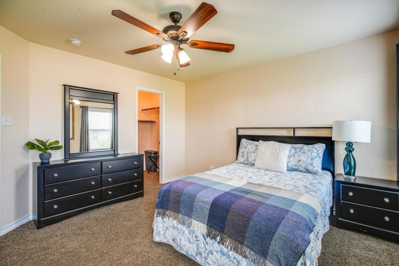 San Antonio Townhome About 2 Mi To Aquarium! エクステリア 写真