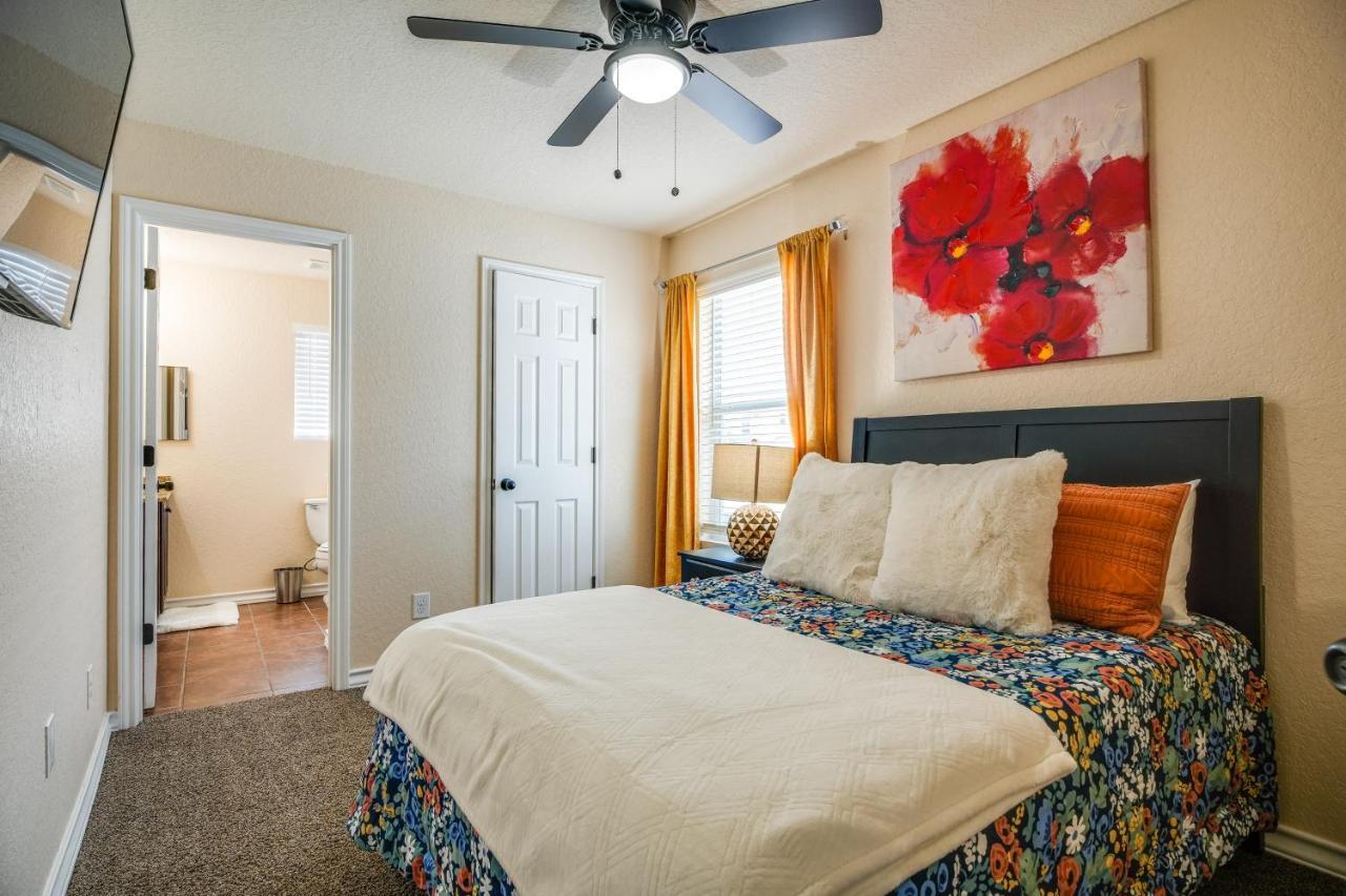 San Antonio Townhome About 2 Mi To Aquarium! エクステリア 写真